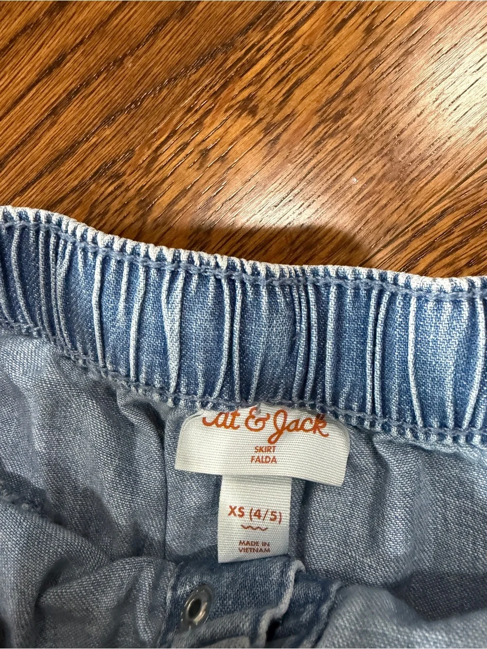 Cat & Jack girls Denim Ruffle Skirt with Button Front, size 4-5T